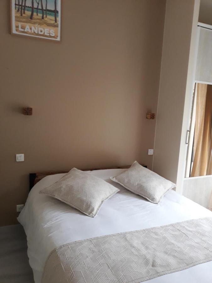 Pey Chambre D'Hotes Du Pin מראה חיצוני תמונה